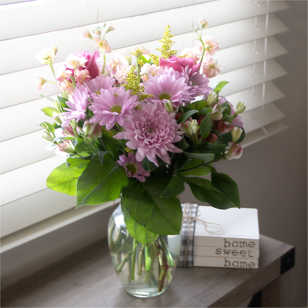 Pastel Tradition - A Florist Original – Harpers House Of Flowers, Goldsboro NC