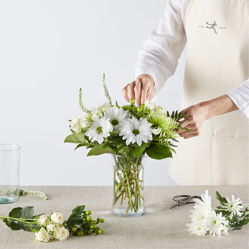 Irish Garden - A Florist Original – Harpers House Of Flowers, Goldsboro NC