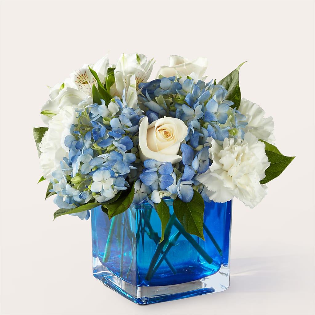 Soothing Waters Bouquet – Harpers House Of Flowers, Goldsboro NC