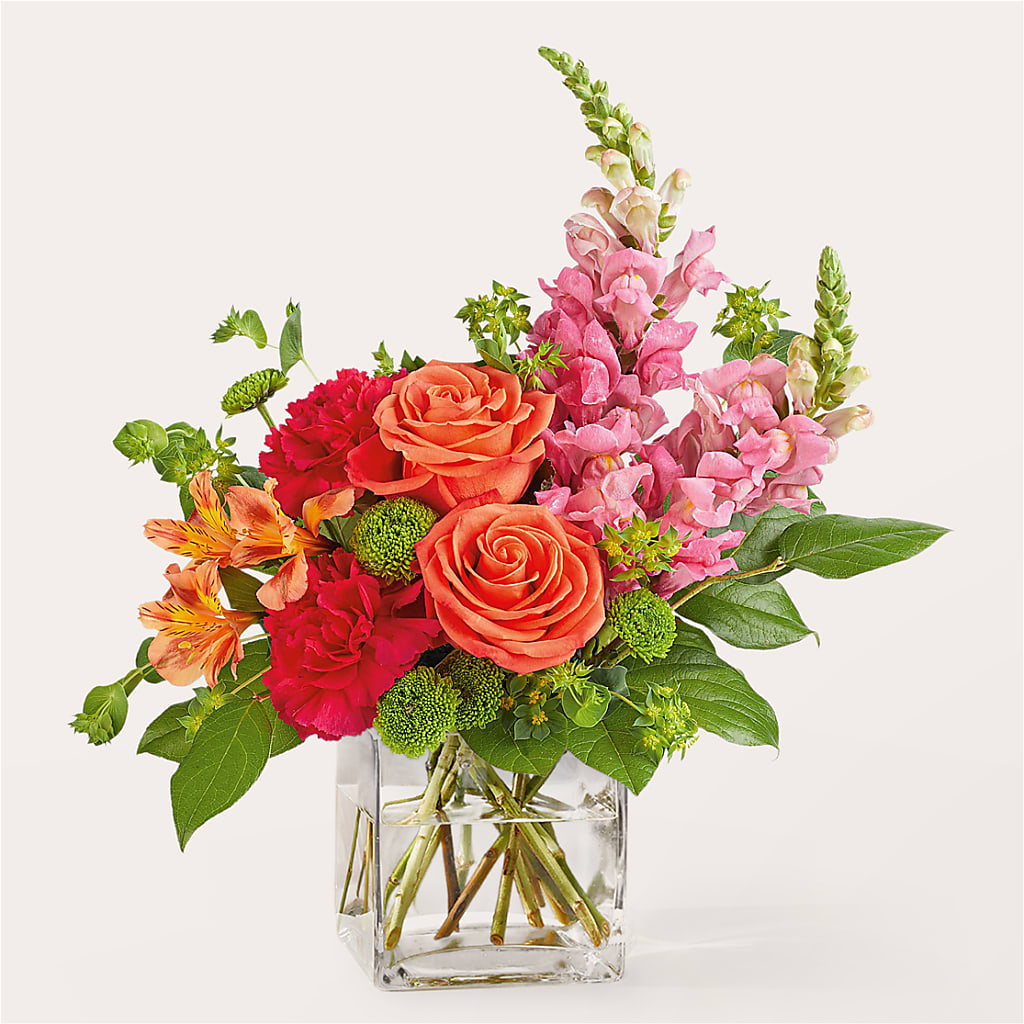 Cosmopolitan Bouquet – Harpers House Of Flowers, Goldsboro NC