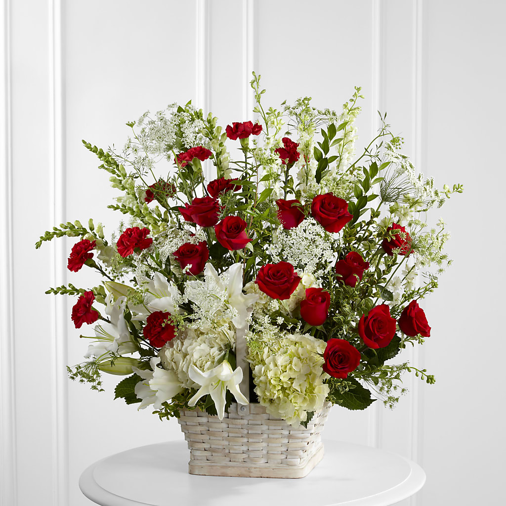 In Loving Memory Arrangement – Harpers House Of Flowers, Goldsboro NC
