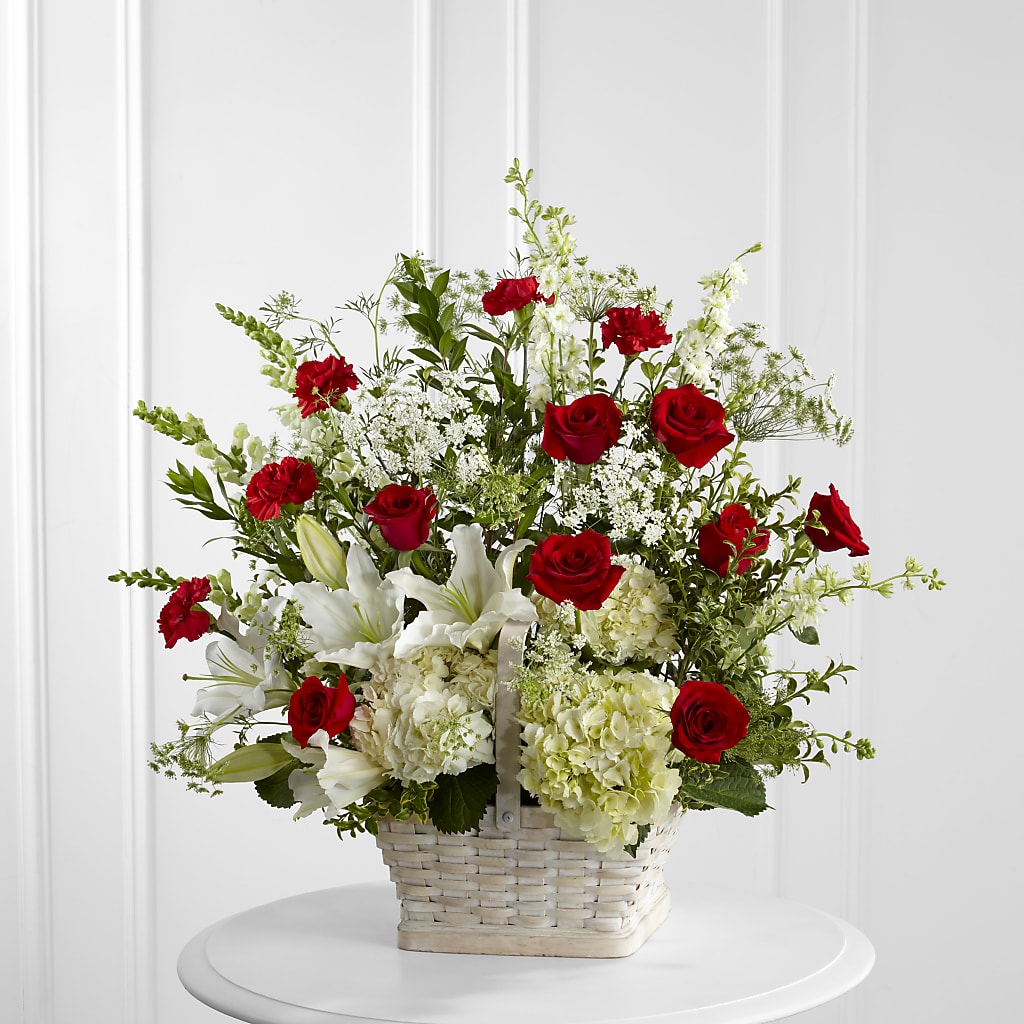In Loving Memory Arrangement – Harpers House Of Flowers, Goldsboro NC