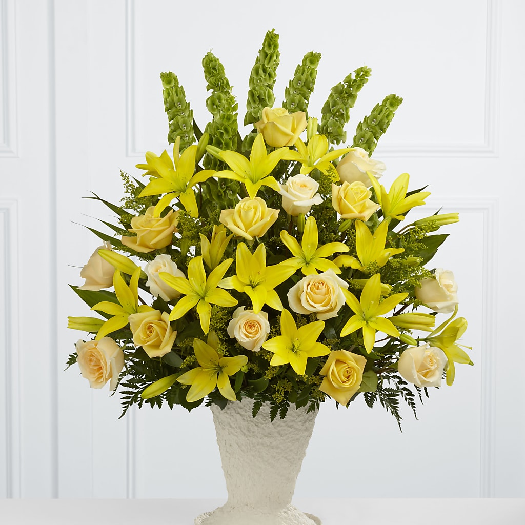 Golden Memories Arrangement – Harpers House Of Flowers, Goldsboro NC