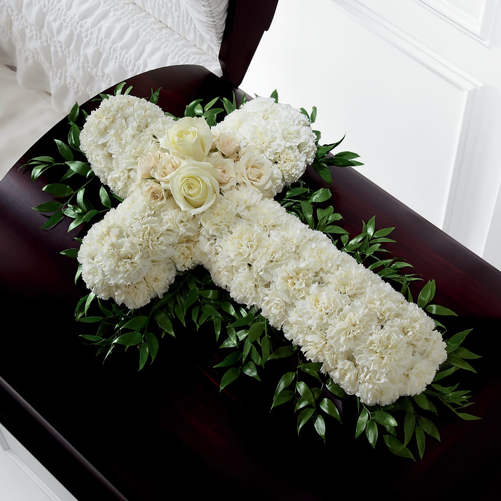 Peaceful Memories Casket Spray (Standard) – Harpers House Of Flowers, Goldsboro NC