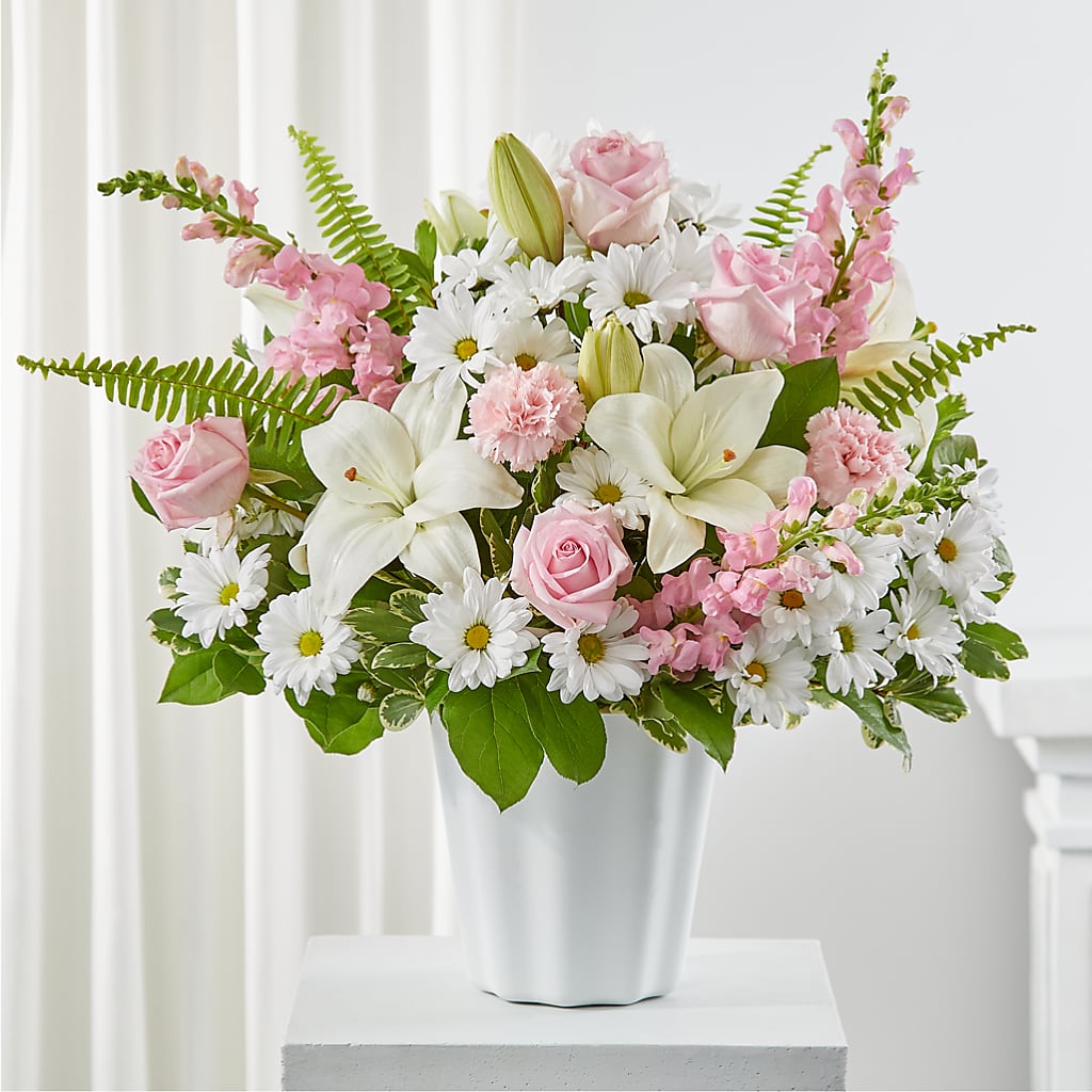 Soft Touch Tabletop Basket – Harpers House Of Flowers, Goldsboro NC