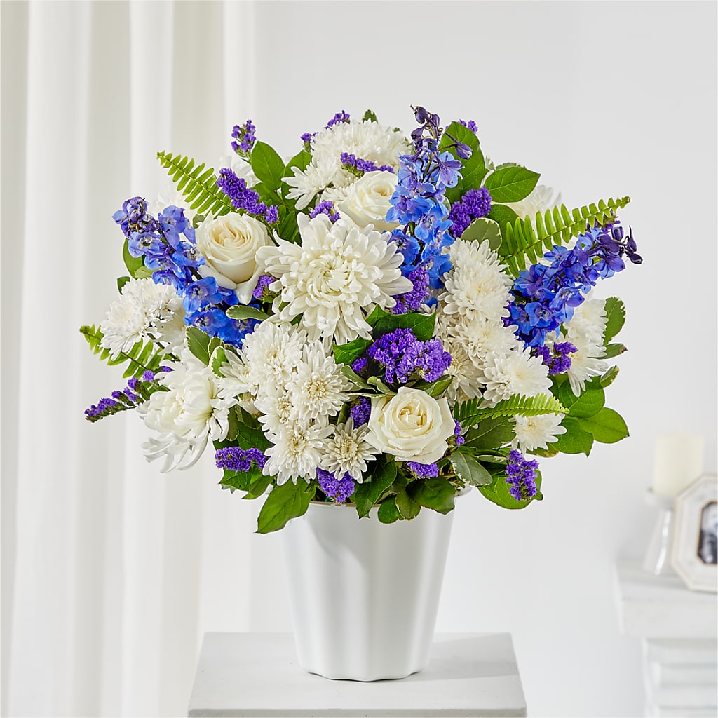 Hold Dear Tabletop Basket – Harpers House Of Flowers, Goldsboro NC