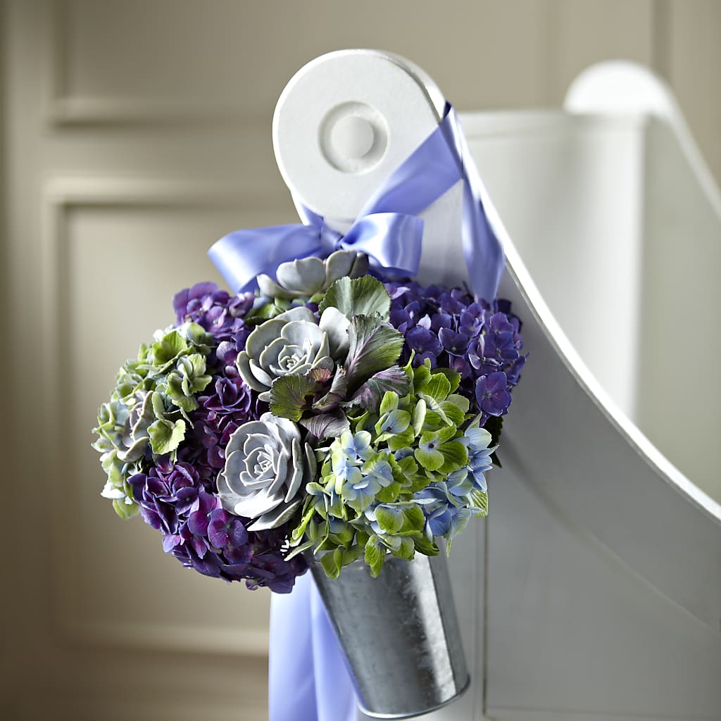 Declaration Pew Décor – Harpers House Of Flowers, Goldsboro NC