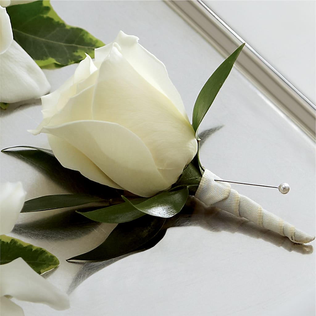 White Rose Boutonniere – Harpers House Of Flowers, Goldsboro NC