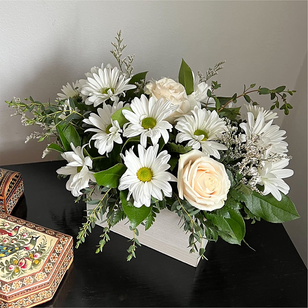 Fresh Linen Box Bouquet –  Harpers House Of Flowers, Goldsboro NC