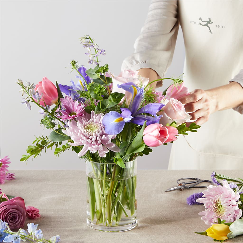 Pastel Tradition - A Florist Original –  Harpers House Of Flowers, Goldsboro NC