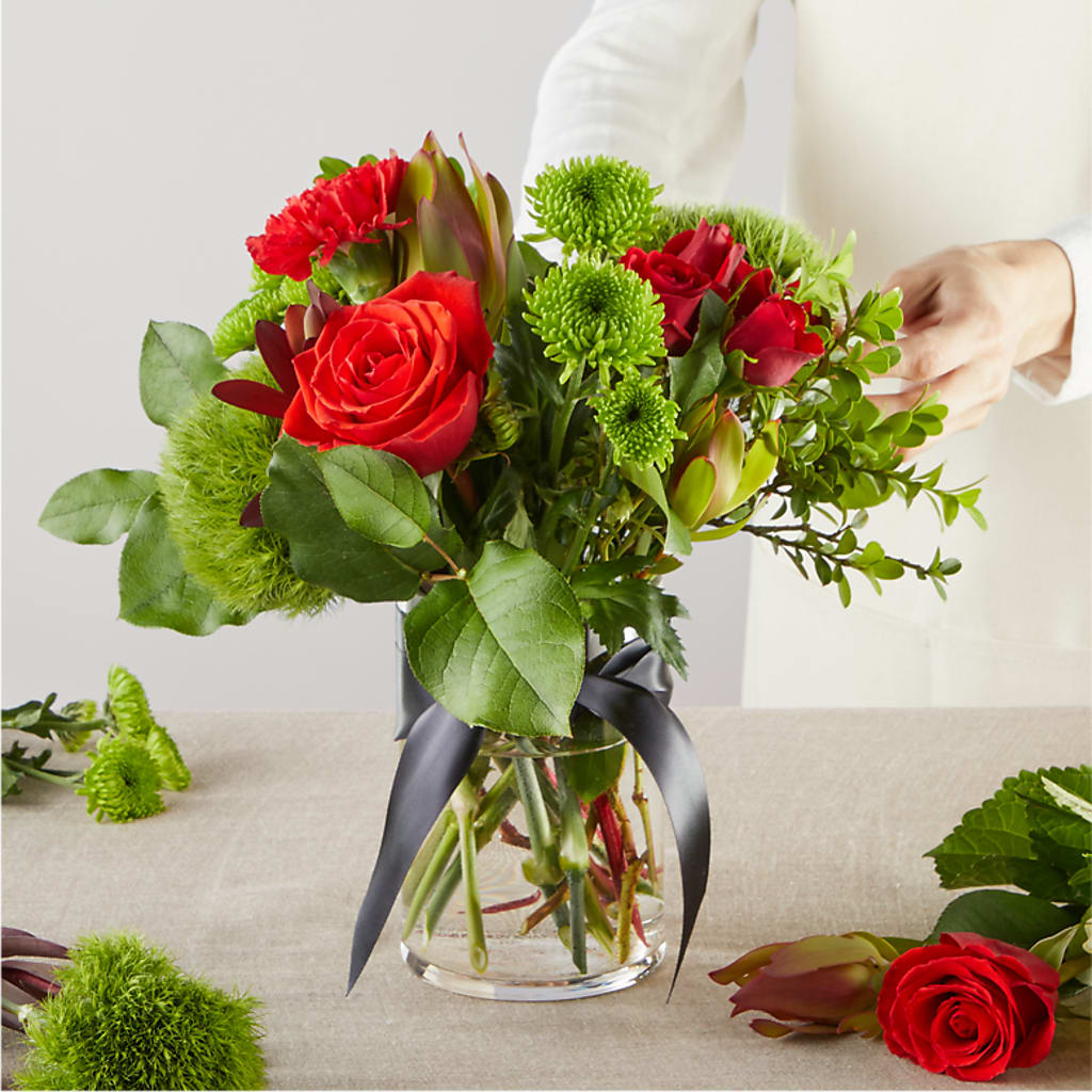 Heritage Kindle – A Florist Original –  Harpers House Of Flowers, Goldsboro NC