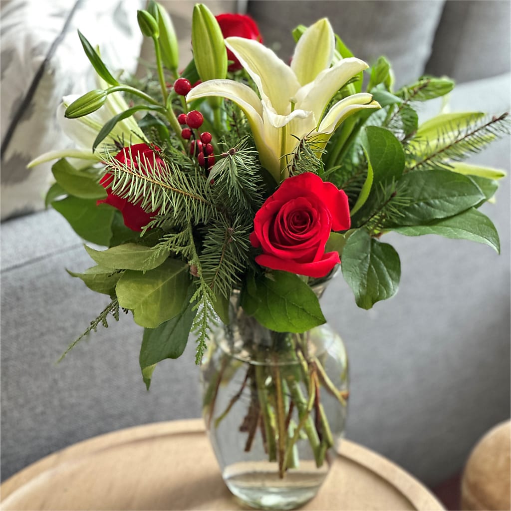 Sparkling Snowflakes Bouquet –  Harpers House Of Flowers, Goldsboro NC