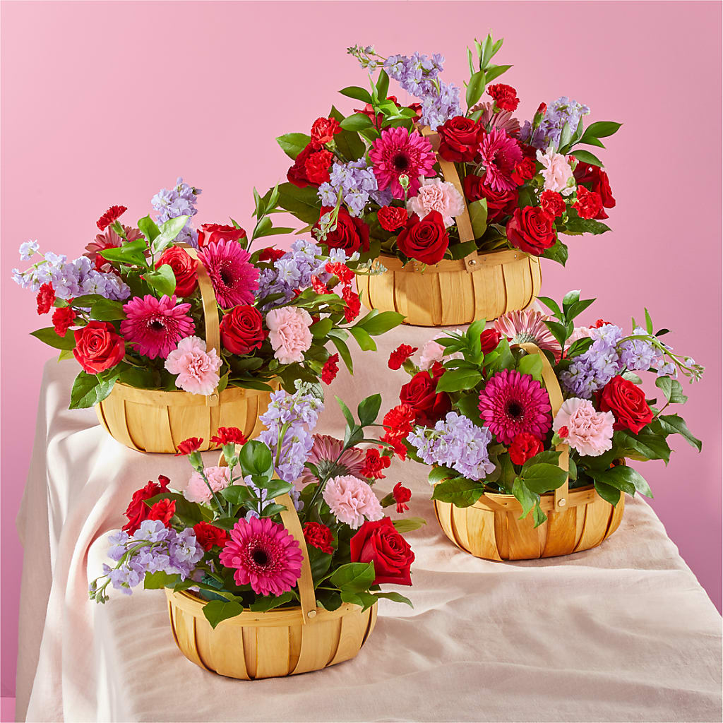 Pink Picnic Basket –  Harpers House Of Flowers, Goldsboro NC