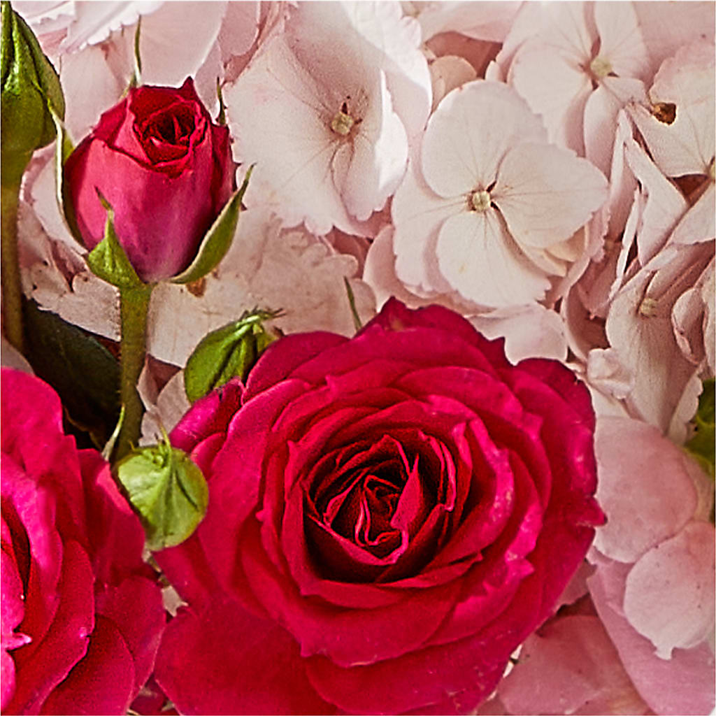 Glitz & Glam Bouquet –  Harpers House Of Flowers, Goldsboro NC