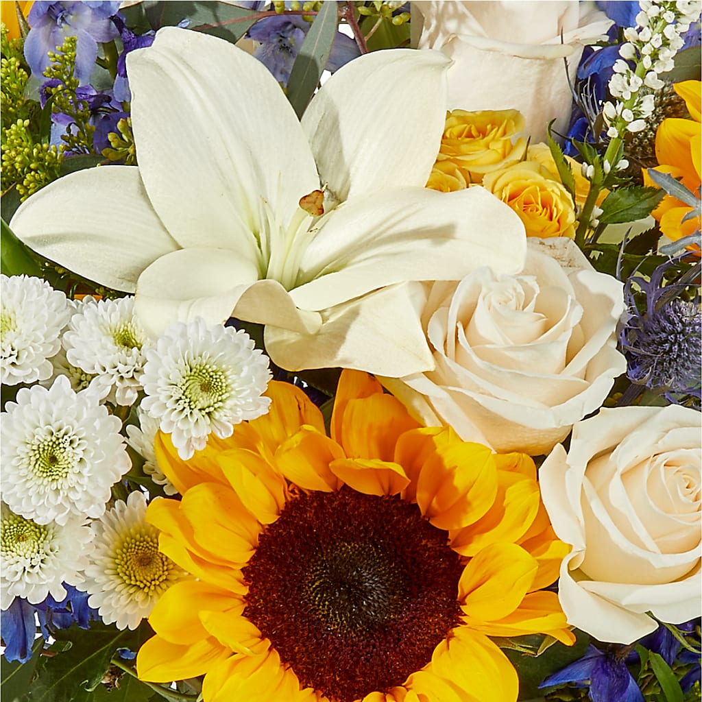 Wonderfully Sunny Bouquet –  Harpers House Of Flowers, Goldsboro NC